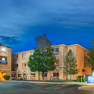 Days & By Wyndham Airport Albuquerque